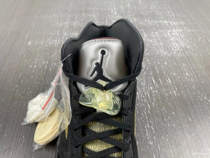 FD1330-001 Black Ma Jordan Air Maniere A x 5 0812